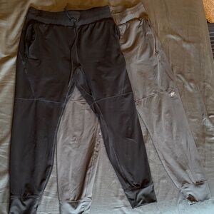 Fabletics Men’s Black and Gray Jogger Pants